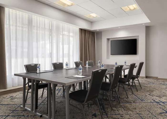 Homewood Suites By Hilton Boston Brookline-Longwood Medical