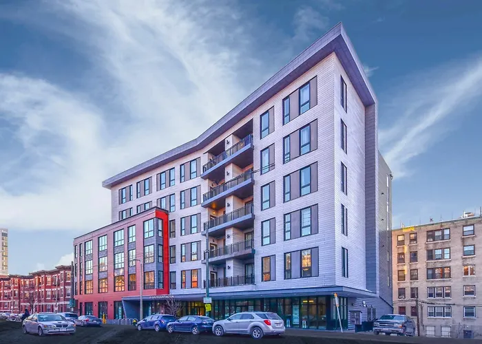 Global Luxury Suites At Longwood